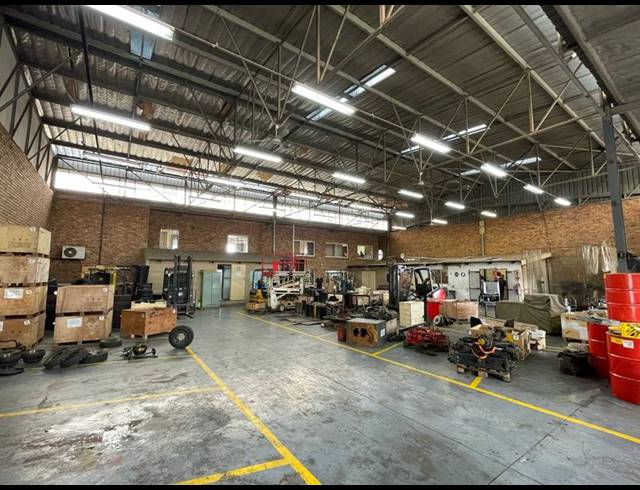 INDUSTRIAL PROPERTY TO RENT IN HENNOPSPARK